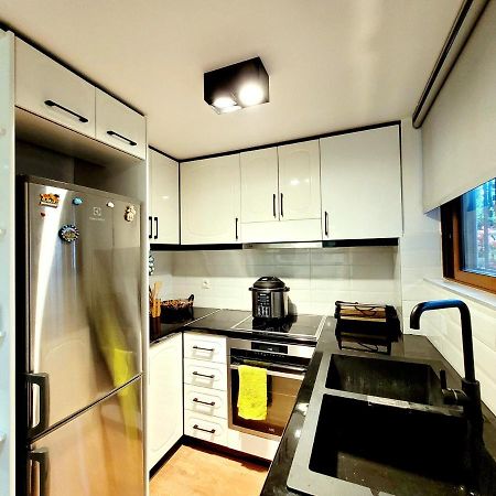 Loi Apartment Sarande Luaran gambar