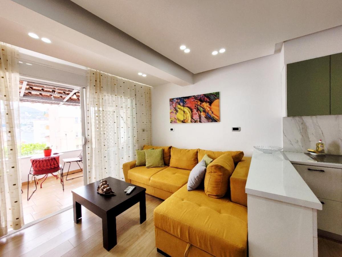 Loi Apartment Sarande Luaran gambar